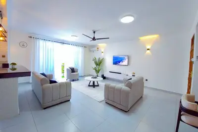 Image de Charming 2-bedroom apartment with Ac in vibrant Mombasa Nyali