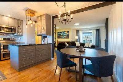 Image de Large Family-Friendly 3be Home | Easy Access to Qe2