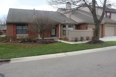 Image de Charming 2-bedroom condo in brilliant West Bloomfield with Ac