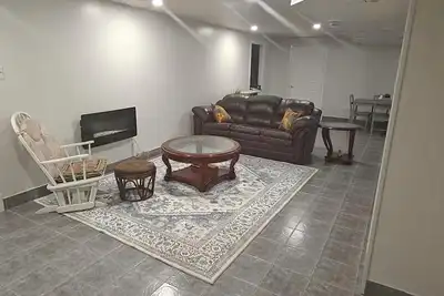 Image de Private 2br Suite With Parking Minutes Near Ottawa Airport