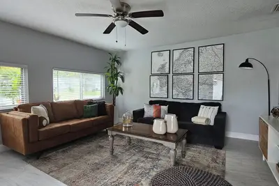 Image de Pet Friendly 3-bedroom house in lovely Tampa Historic Old Seminole heights