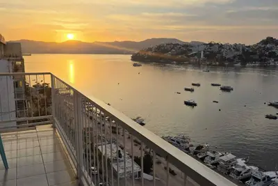 Image de \n3BR/2ba Condo With Pool & Ac – Steps to the Beach