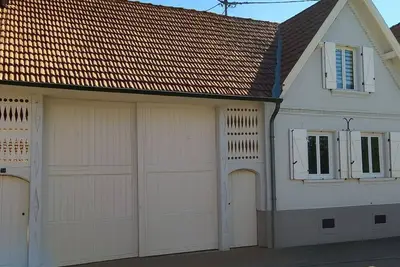 Image de Gîte cosy dans corps de ferme rénové. Chambre + salon spacieux. Animaux acceptés