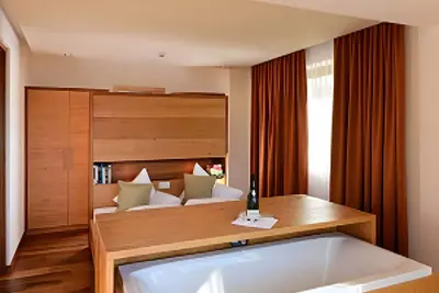Image de Appartement 'Sonnenaufgang 1' avec vue sur la montagne, terrasse partagée et Wi-Fi