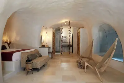 Image de Nykteri Deluxe Suite with Private Indoor Cave Pool