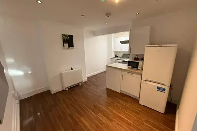 Image de Charming 4-bedroom apartment with Ac in London Bt7