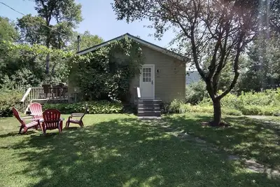 Image de Woodview Retreat 2-bedroom apartment Unit #1 Cooperstown with Pool