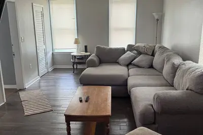 Image de Nice 2-bedroom apartment in Erie