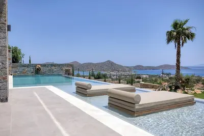 Image de Zeus Luxury Villas   6 Bedroom Complex