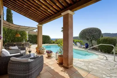 Image de Villa Thymfalaise - Enchanting sea-view villa with Pool ar Côte d'Azur