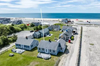 Image de 3 Bedroom Cottage at Craigville Beach