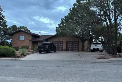 Image de Charming 4-bedroom house with Ac in Gallup
