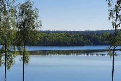 Image de Unique accommodation in tranquility with stunning lake views!