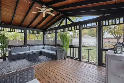 Image de Love: A charming 3 Br-2. 5 Ba house in Burbank!