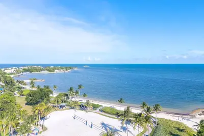 Image de The Twin Palm Villas in Sombrero Beach - A- Oceanfront home with great views.