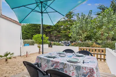 Image de 200m de la plage, terrasse, appartement pour 4