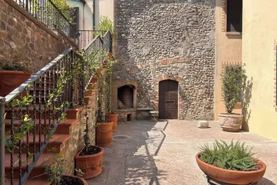 Image de Dimora 1848 (Volta Mantovana) - 6 stanze a due passi dal Lago di Garda