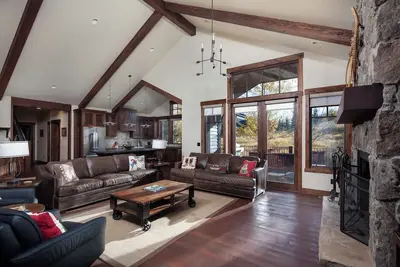Image de Tranquil Escape | Premium Whitefish Home w/ Full Resort Access