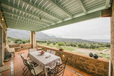 Image de Appartement 'Villa Dimitra - Mani' avec vue sur la mer, Wi-Fi et climatisation
