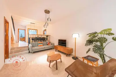Image de Spacious home with lovely garden - TakeCareMalaga