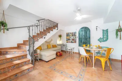 Image de Traditional El Palo Home with Rooftop Terrace - TakeCareMalaga