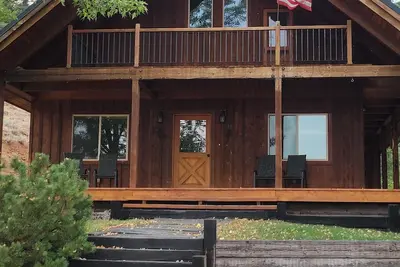 Image de Fir Creek Ridge House Perfect For Groups. Stunning Views Forest Access Sleeps 9+