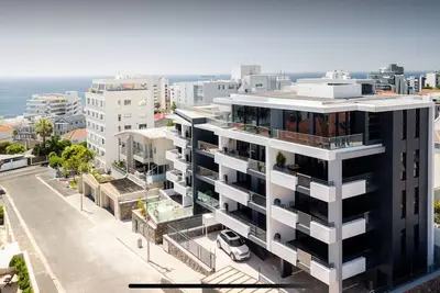 Image de 7 on Bantry unit 205 sea point