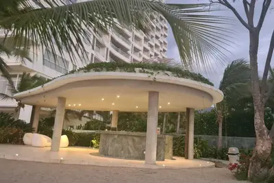 Image de New apartment with private beach