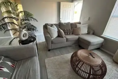 Image de Spacious 3 bed 2 bath Duplex near Ou campus Norman