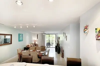 Image de Luxurious 3 Bdr, 2 bath Condo, Pool Front in Pacifico
