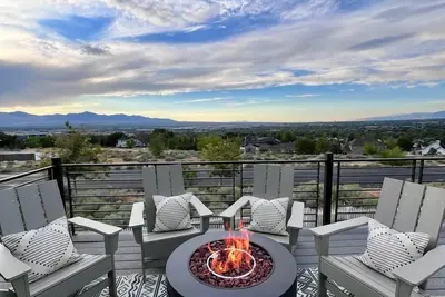 Image de Luxury mountain home | 6br + office, spa, sauna, game & bunk rooms, epic views