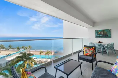 Image de Magnifique condo avec vue sur l’océan