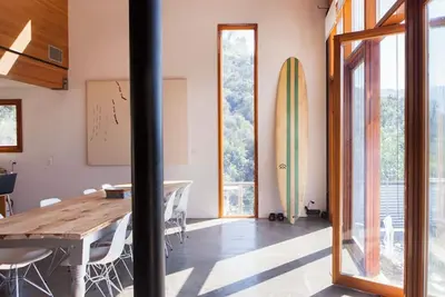 Image de A Modern Oasis in Topanga Canyon