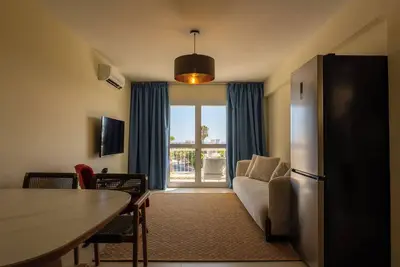 Image de Seaview apartment newly renovated to high quality