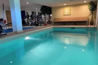 Image de 7 bedroom Villa Front Golf Nueva Andalucia