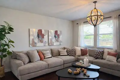 Image de Family & Pet Friendly 3br Near Aus Airport