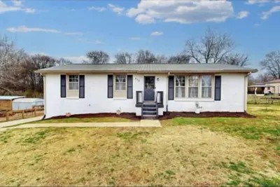 Image de Spacious 4br Near Fort Campbell