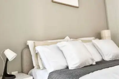Canal Luxe | Burj 1br – Sleeps 4