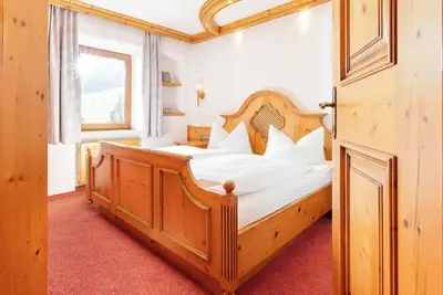 Image de Unternberg 45 b. 50 sqm, balcony, kitchen, 1 bedroom, living room, max 4 pers, Wlan