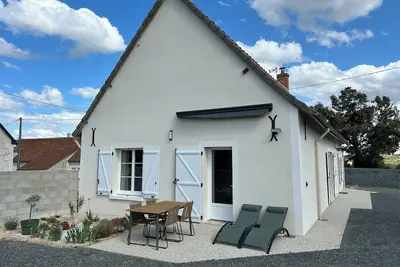 Image de Maison de campagne, à 10 min du Zoo de Beauval et près des châteaux de la Loire!