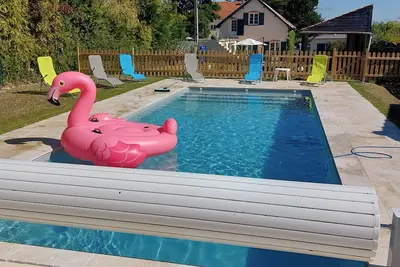 Image de Grande Villa familiale bord de mer La Plaine sur mer avec piscine et jardin clos