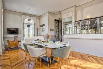 Image de Élégance Art Déco à Cabourg proche plage avec parking privatif