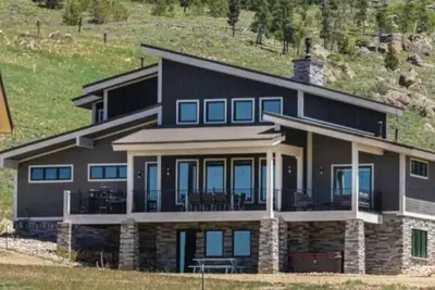 Modern family home in Granby Ranch