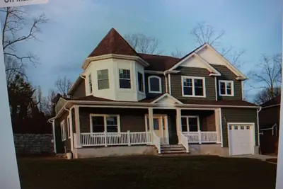 Image de Walking distance Golf Course 4-bedroom house with Living  Dining and Family Room