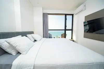 Image de King Bed - Smart Tvs - Wifi - Gym - Free Parking - Cold Ac - Nice View - Pool