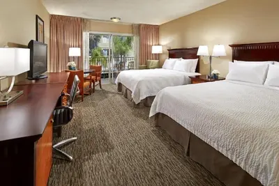 Image de Family Suite: Steps from Disneyland with Pool, Free Parking