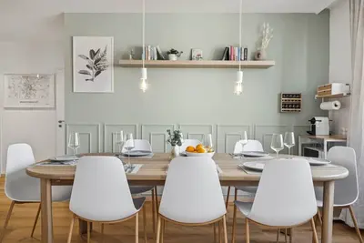 Image de Hellohome • Urban Design Apartment by the Castle • 115 sqm • Kicker