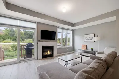 Image de Crosswinds Escape: Townhome Backing on Blue Mtn