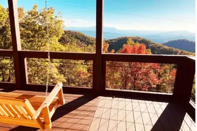 Image de Graceful Smoky Retreat/ Hot Tub/ Incredible Views!