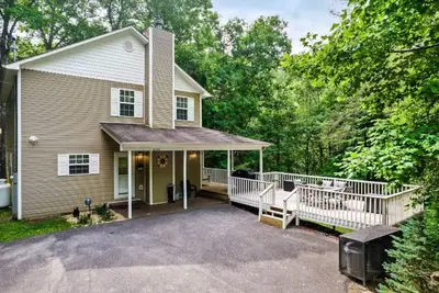 Image de Farmer's Daughter Located near Gatlinburg!